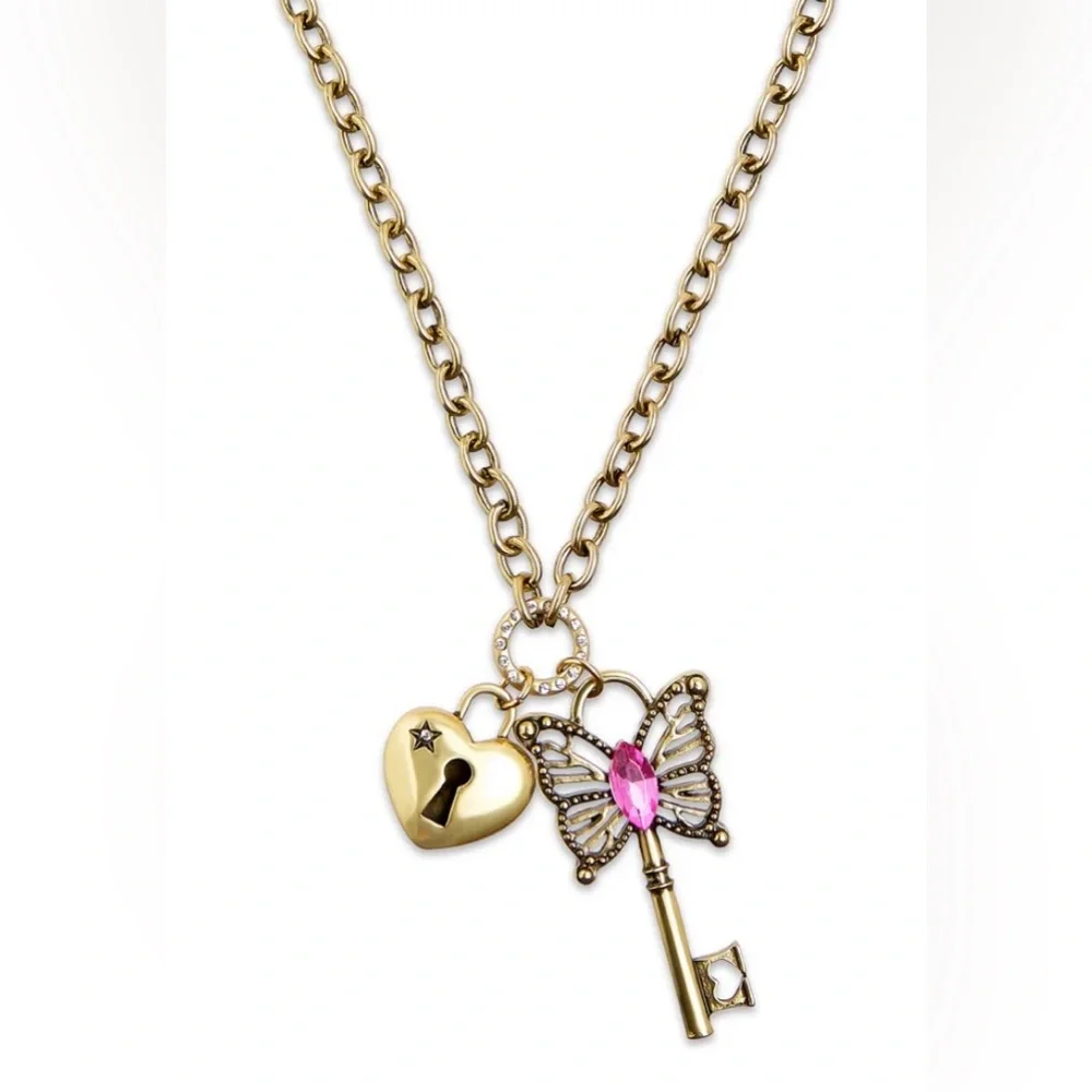 NWT Betsey Johnson Boho Butterfly Key Charm Pendant Necklace - Picture 2 of 5